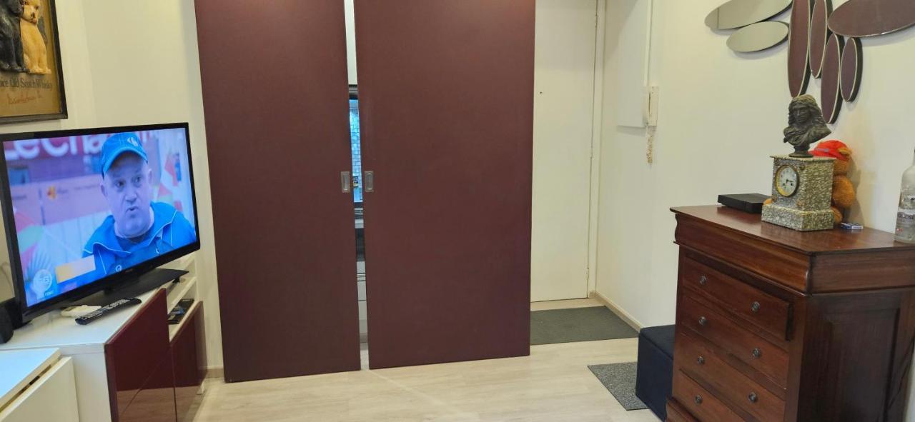 Studio 22M2 A Ivry/Seine-A 200 Metres De Paris. Proche Metro 7 Ngoại thất bức ảnh