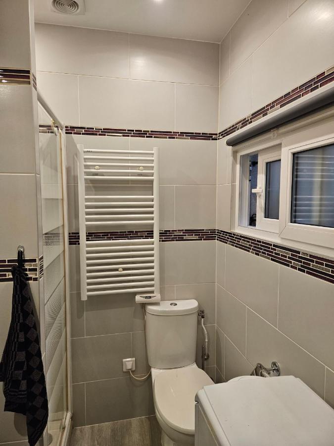 Studio 22M2 A Ivry/Seine-A 200 Metres De Paris. Proche Metro 7 Ngoại thất bức ảnh